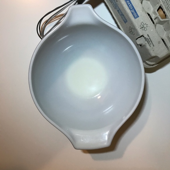 Vintage Woodlands Pyrex Cinderella Bowls - Picture 6 of 11
